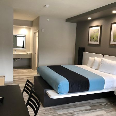 Crystal Inn Downtown Хьюстон Экстерьер фото